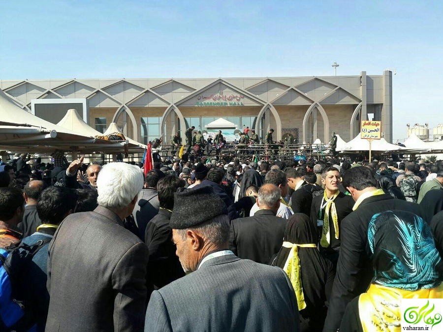 ورود زائران کربلا به ایران از مرز مهران آذر ۹۵ ورود زائران کربلا به ایران از مرز مهران آذر ۹۵