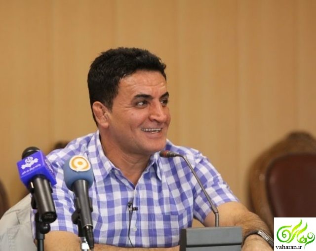 انتقاد تند محمد بنا از احسان علیخانی : شما چیکاره هستید؟ / خجالت برای برنامه سه ستاره