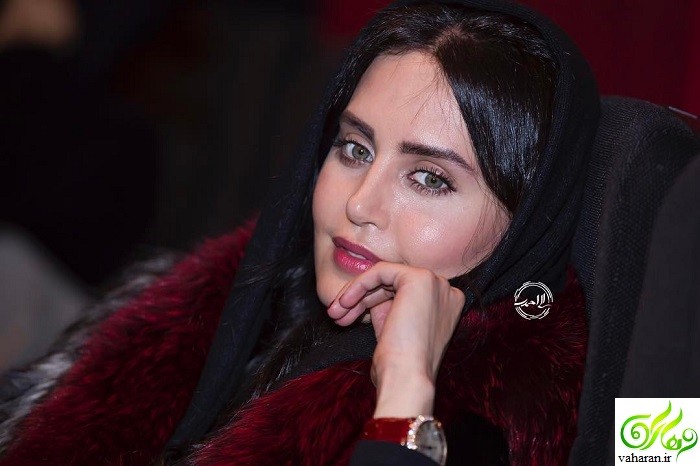عکس جدید الناز شاکردوست در سیزده بدر 96 در حال گره زدن سبزه